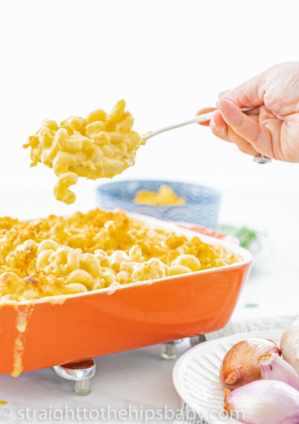 Creamy Cheddar & Gruyère Mac and Cheese (Baked, Make-Ahead)
